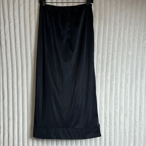 Vintage below the knee nylon black slip with slit size large